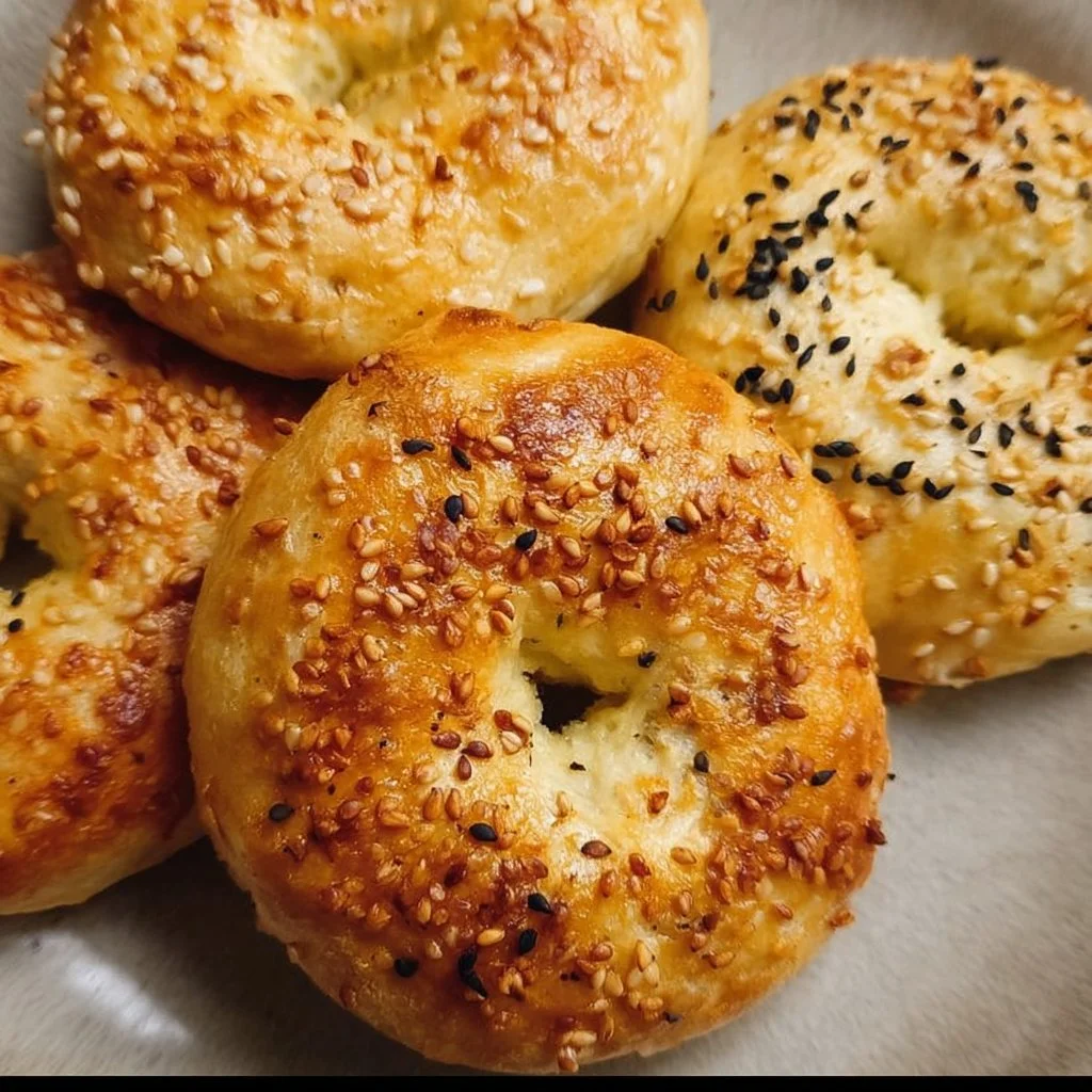 3 ingredient air fryer bagels, easy recipe, homemade breakfast bagels